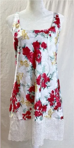 NWOT Vintage Victoria’s Secret Gold Label Rose Cherub Lace Slip Satin Chemise thumbnail 1
