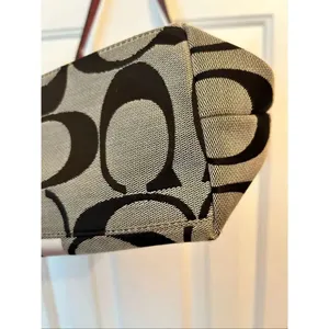 COACH Signature Hampton Stripe Purse Classic Logo Shoulder Bag Black Red White 1 thumbnail 10