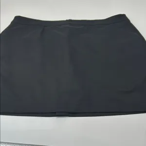 Classic Black Women's Skirt Size L thumbnail 3