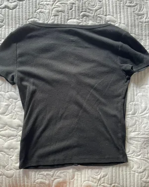 Hollister Black Crop Top thumbnail 2