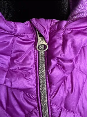 Lululemon Down For A Run Women's Goose Down Puffer Hoodie Jacket Size 6 thumbnail 9