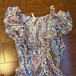 Raga Gorgeous dress with beautiful fit and subtle glitter throughout thumbnail 2