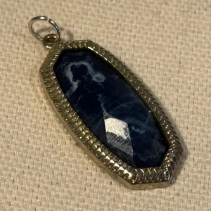 Kendra Scott Elle Pendant Necklace Charm Sodalite Blue Silver thumbnail 2