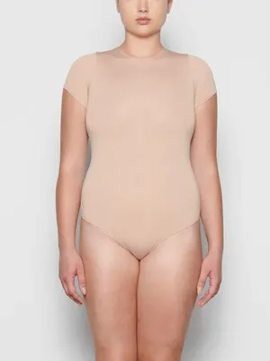 SKIMS Essential T-Shirt Thong Bodysuit in Sandstone Large/X-Large thumbnail 7