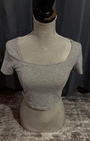 Crop Top Gray Size M thumbnail 1