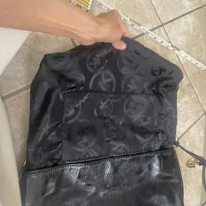Michael Kors Black‎ Patent Leather Shoulder Bag Gold MK Charm Hobo Large EUC thumbnail 8