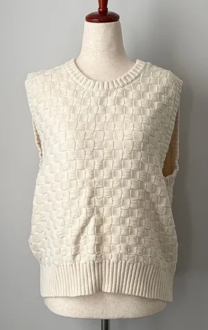 BDG Textured Cream Knit Vest Size Large Women’s Cotton blend Sweater thumbnail 1