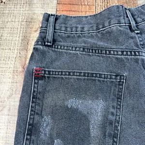 BDG Urban Outfitters Black Denim Skater Baggy High Rise Cutoff Shorts Size 28 thumbnail 6