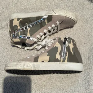 Steve Madden High Top Sneakers thumbnail 3