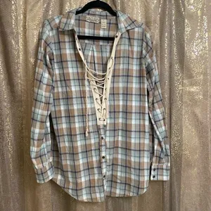 Gimmicks by BKE Neutral Color Plaid Lace Up Front Shirt Oversized Small thumbnail 2