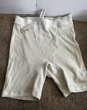 Skims Womens Boxer Brief Sz S Bone Activewear loung Athletic Layers Staples New thumbnail 1