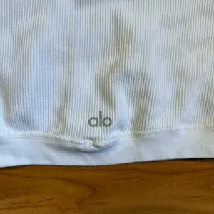 ALO Yoga Seamless Ribbed Cropped Serene Short Sleeve Top in White Size XS thumbnail 7