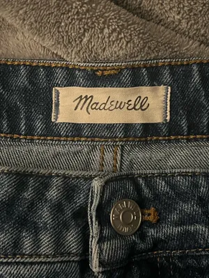 Madewell The Curvy Perfect Vintage Shorts thumbnail 4