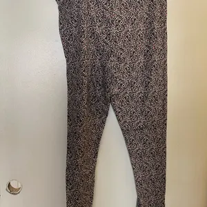 ClimateRight Womens Leggings XL Pink & Brown Cheetah Print Thick Waist 38 40 42 thumbnail 4