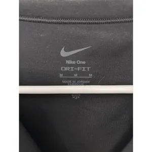 Nike One Fitted Women's Dri-FIT Short-Sleeve Cropped Top Black Size M NWT thumbnail 9