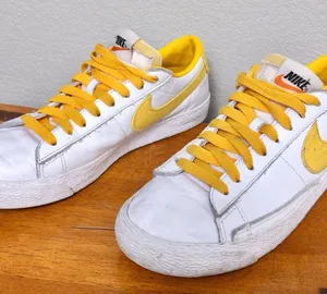 Nike Zoom Blazer Low SB Sneakers 8 White Yellow Skateboarding Cushioned thumbnail 1