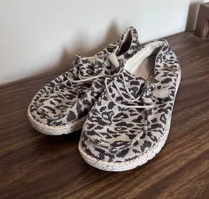 Hey Dude Wendy Woven Cheetah Grey Leopard Slip On Loafers Women 8 EU 39 thumbnail 1