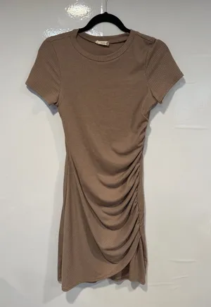 Altar’d State Ribbed Short-Sleeve Ruched Bodycon Dress‎ in Taupe thumbnail 1