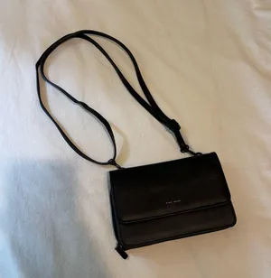 Black crossbody purse and wallet thumbnail 1