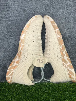 APL TechLoom Wave Women’s 7.5 Cream Knit Running Shoes EU 38 thumbnail 6
