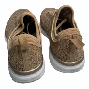 APL‎ Techloom Phantom Rose Gold Running Shoe 9.5 thumbnail 4