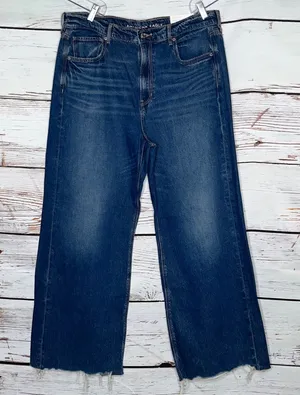 American Eagle NWT Size 18 Short Blue Denim Super High Rise Baggy Wide Leg Jeans thumbnail 1