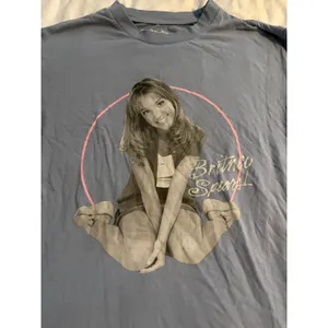 Britney Spears T-Shirt‎ Y2K Aesthetic Blue Graphic Portrait Tee Medium thumbnail 3