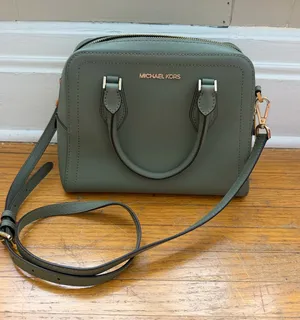 Michael Kors Purse thumbnail 1