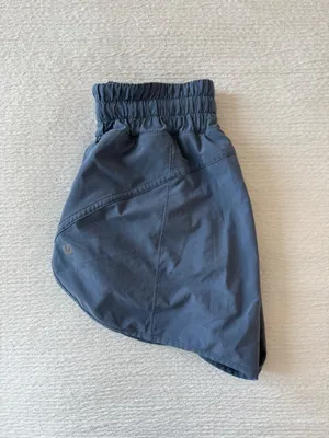 Lululemon Shorts High-Rise 3" Track That thumbnail 3