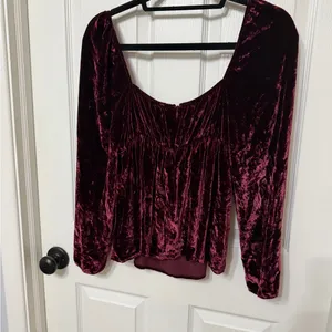 Reformation Roy Burgundy Velvet Silk Blend‎ Top size 6 thumbnail 6