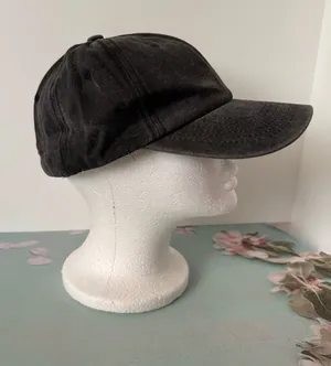 Black Baseball Cap thumbnail 2