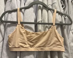 Skims Scoop Bralette thumbnail 1