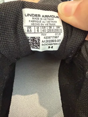 Under Armour Black running shoes thumbnail 4