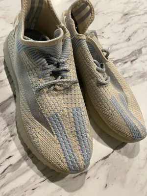 Athletic shoe Blue Size 9 thumbnail 1