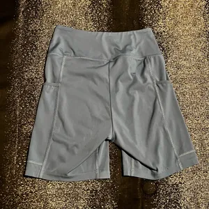 Womens small Gymshark High-Waisted Side Pocket Blue Biker Shorts 6" thumbnail 2