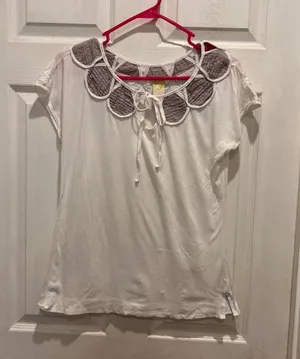 Anthropologie Deletta Womens Large White Scalloped Petal Collar‎ Tie Neck Tee L thumbnail 1