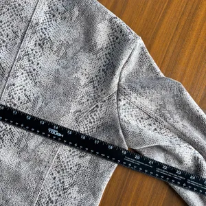 Haute Monde Faux Snakeskin Moto Jacket Boho Zip Up Lightweight Going Out Medium thumbnail 6