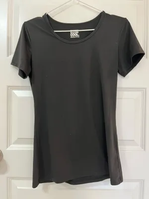 Size S NWOT 32 Degrees Cool Size S Black Sports Shirt thumbnail 1