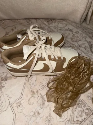 Nike Women’s Dunk Low Sneakers Tan White thumbnail 2