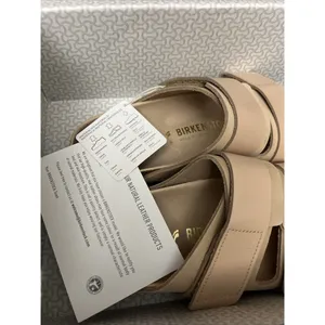 Birkenstock Uji Shine Slide Sandal New Beige Narrow Size 9 US / 40 EU New $160 thumbnail 4