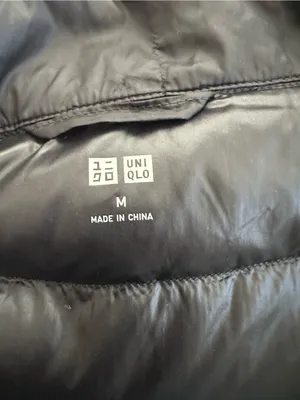 Uniqlo Black Long Quilted Puffer Coat thumbnail 7