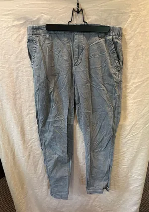 Old navy gray pants thumbnail 1