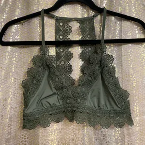 Boho Lace Racerback Triangle Bralette Olive Green M, NWOT thumbnail 1