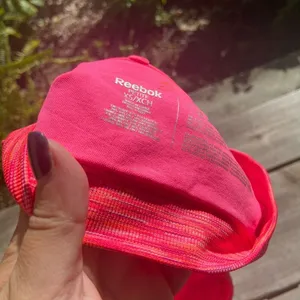 Reebok Womens Sports Bra Size XS Space Dye‎ Neon Pink Crop Top Strappy Pads thumbnail 4