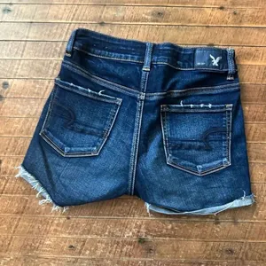 American Eagle hi-rise shortie 0 cutoff denim shorts thumbnail 2