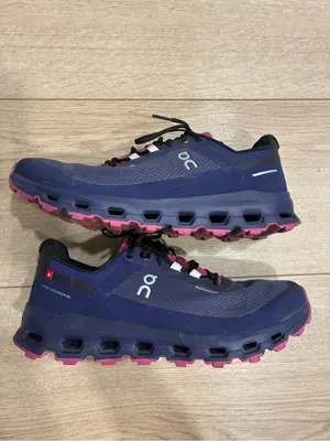 On Running Women's Cloudvista Waterproof Flint Acai Running Shoe Size 7.5 thumbnail 2