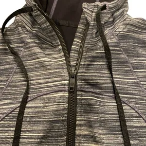 Lululemon Women’s 6 Hoodie Define Jacket Heathered Black White Full‎ Zip Sporty thumbnail 4