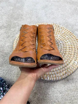 Sofft Women’s Mckenna Leather Sandals Blocked Heels Peep Toe in Cognac 8 thumbnail 6