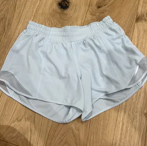 Lululemon Hotty Hot Shorts 2.5" thumbnail 1