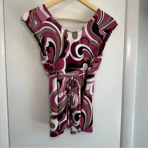 AB Studio Y2K Geometric Babydoll Top. Small. Pink and neutrals. thumbnail 4